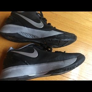 Volleyball shoes